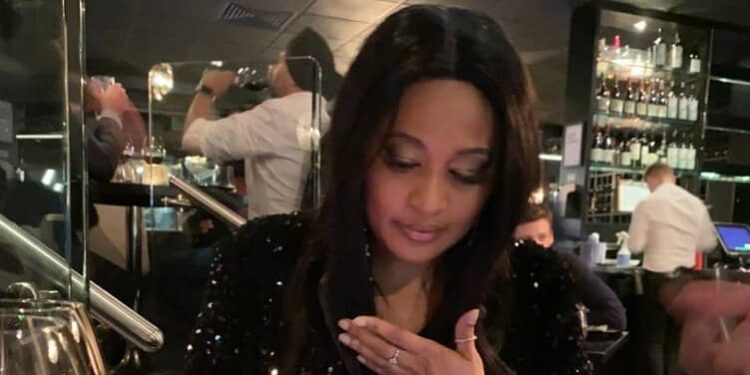 Mina’s album: Photos from UK