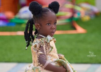 [Photos]: A happy birthday in Paris