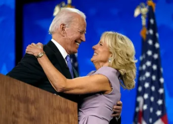 Willow, the White House cat, joins Joe Biden & his wife in celebrating 45 years of marriage