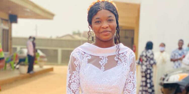 Friends gather, throw birthday party with songs for their beloved Irene-Clara