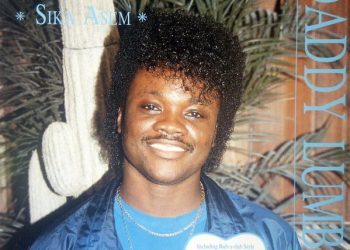 Ghanaians sing along to Daddy Lumba’s songs on his 58th birthday